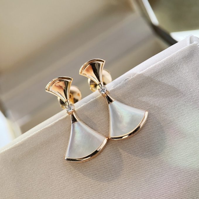 Bv DIVAS’ DREAM  Earrings