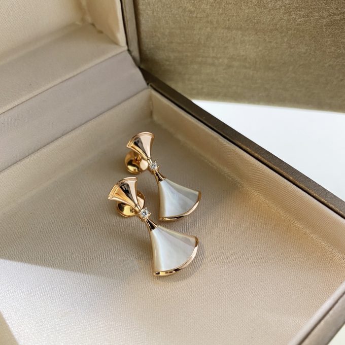 Bv DIVAS’ DREAM  Earrings
