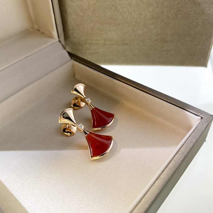 Bv DIVAS’ DREAM  Earrings