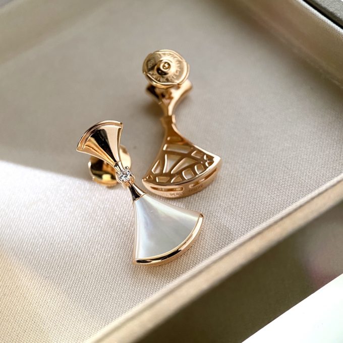 Bv DIVAS’ DREAM  Earrings