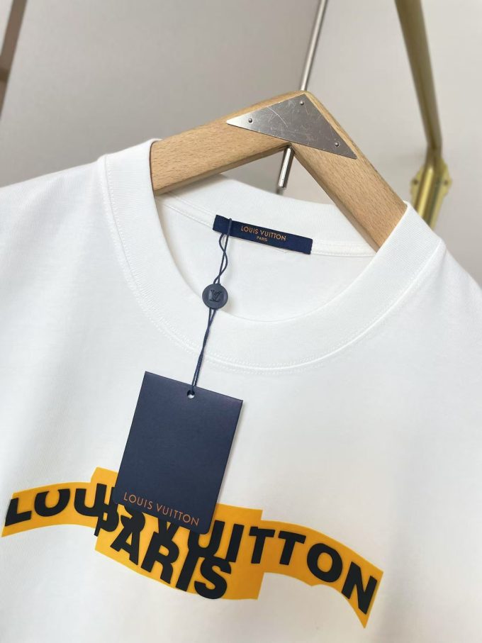 new runway T-shirt