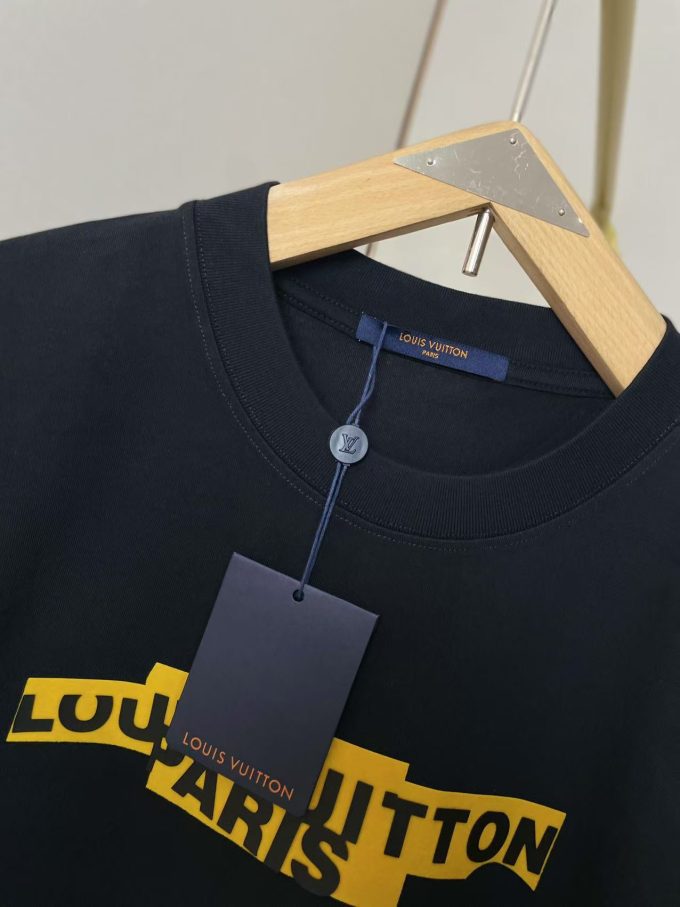 new runway T-shirt