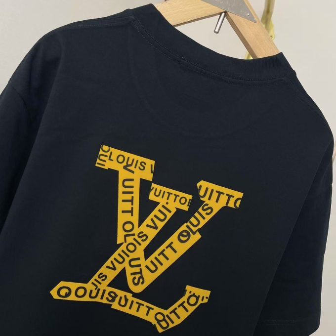new runway T-shirt