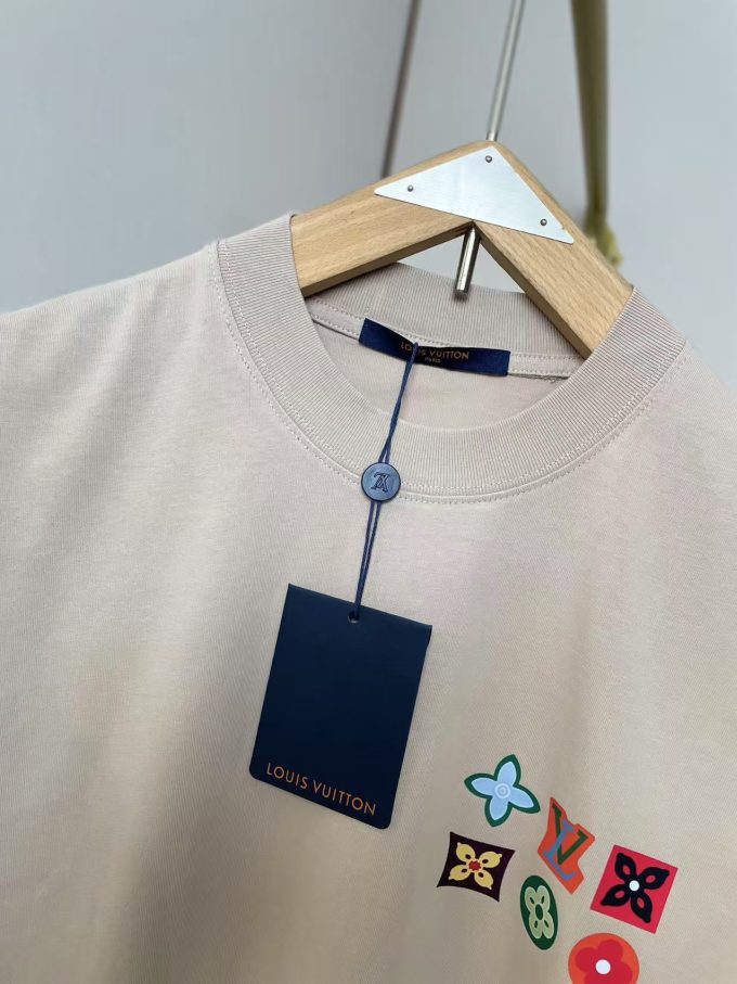 new small logo T-shirt