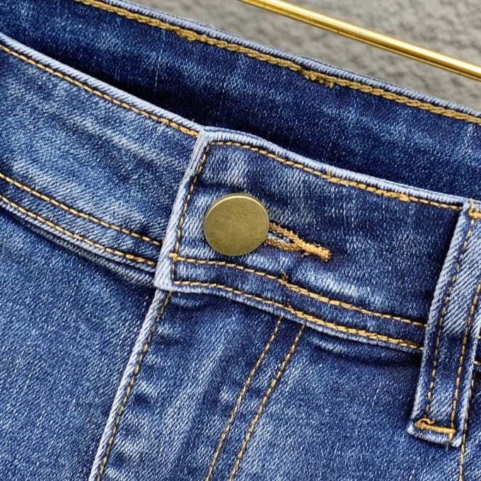 [New] Jeans