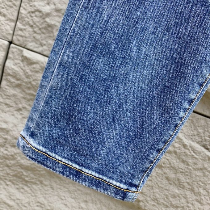 [New] Jeans