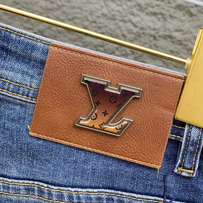[New] Jeans