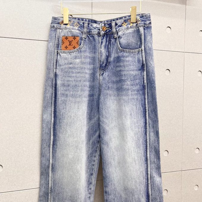 Trendy Big Leg Jeans