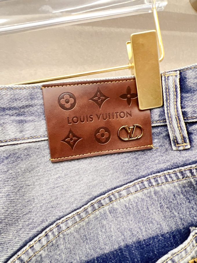 Trendy Big Leg Jeans