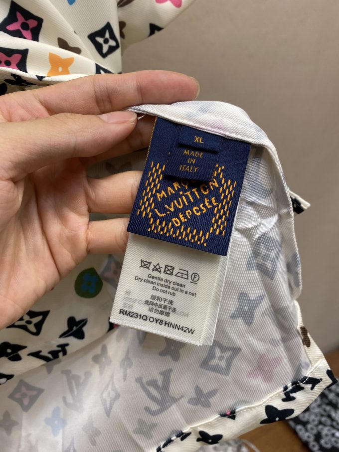 logo all over print short sleeve shirt