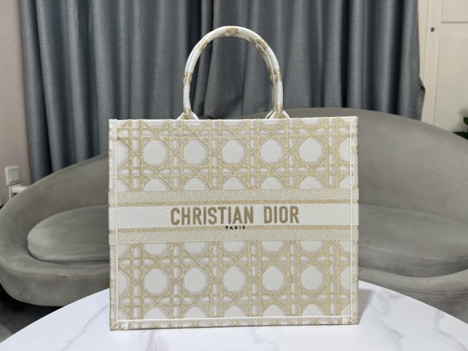 Gold lattice