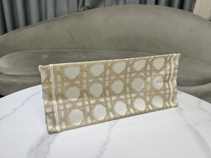 Gold lattice