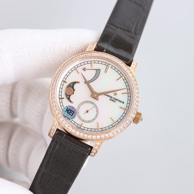 VC Tradition Moon Phase
