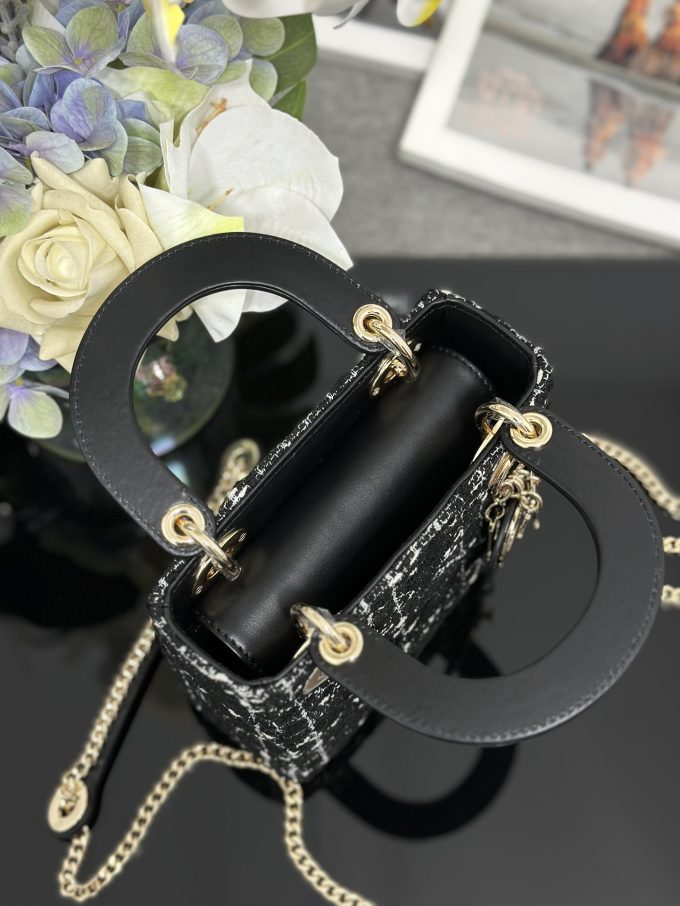 Three compartments tweed black