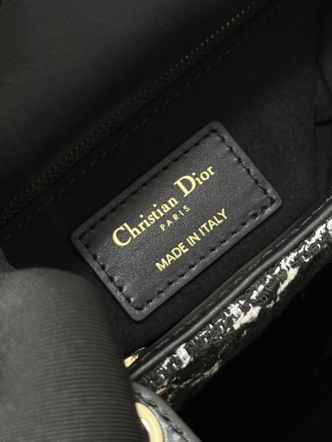 Three compartments tweed black