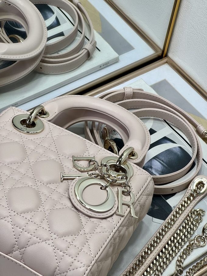 Three compartments of sheepskin