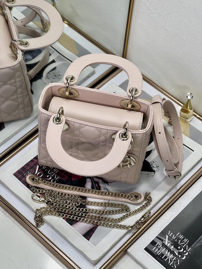 Three compartments of sheepskin