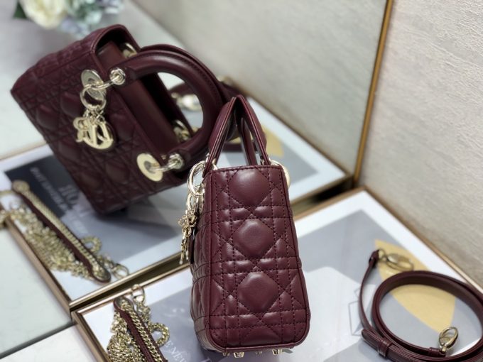Three compartments of sheepskin