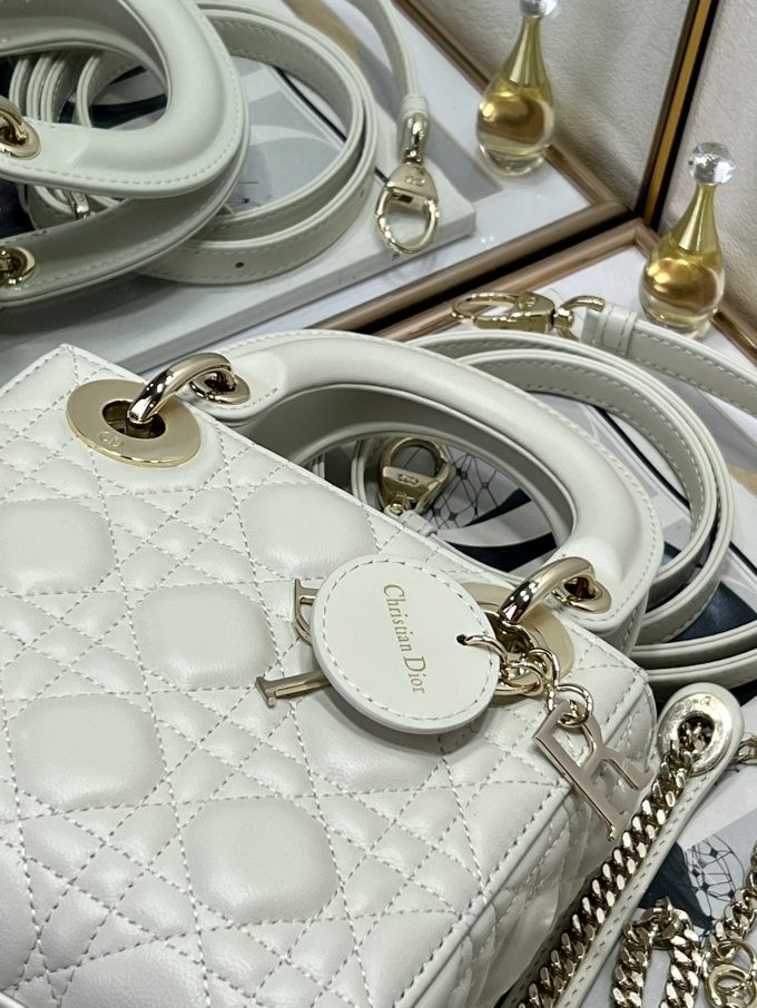 Three compartments of sheepskin
