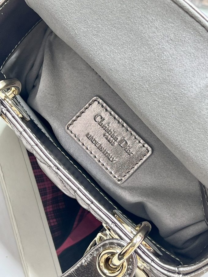 Three compartments of sheepskin