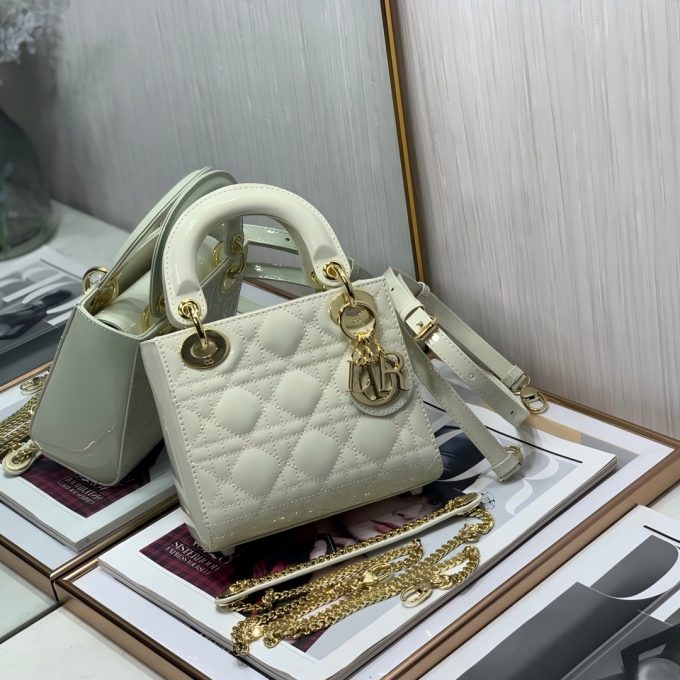 Three compartments of sheepskin
