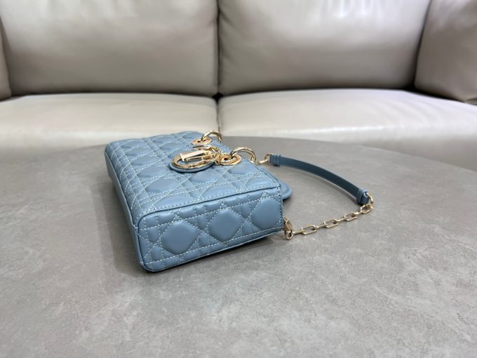 Lady D-Joy ♥️ Haze Blue