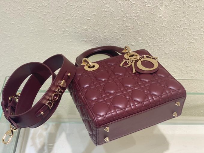 Princess Di Four Compartment Gold Clasp Burgundy Colour