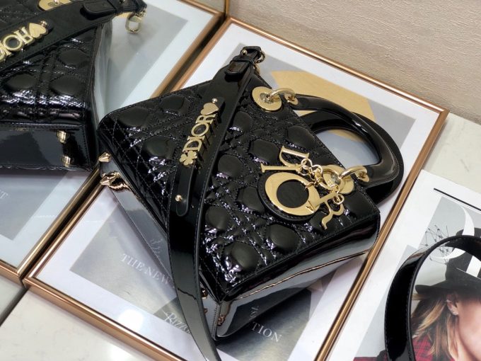 Lady Dior four-panel gold buckle
