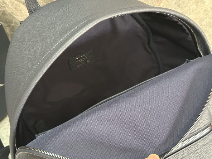 This Rider 2.0 zipped backpack is from the limited DIOR AND HYLTON NEL collection.