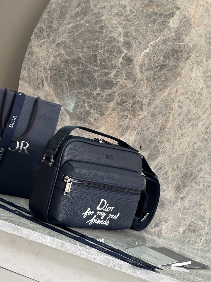 2.0 Zip Messenger Bag