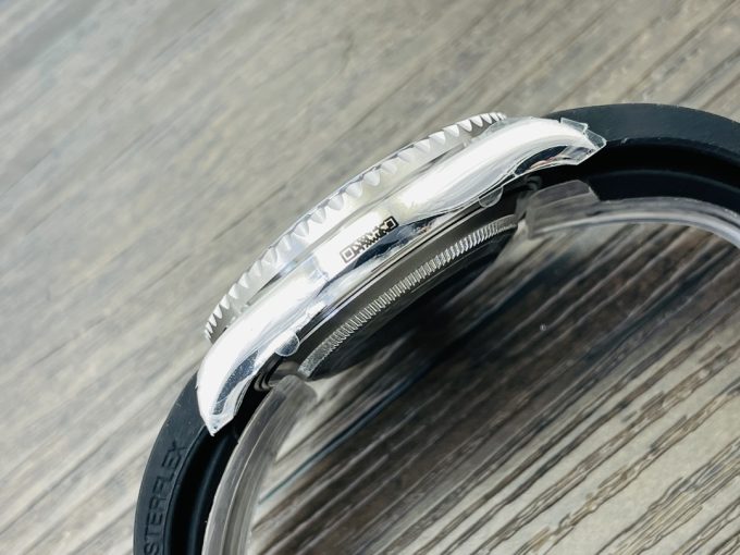 RO V8 SUB New Submariner Series
