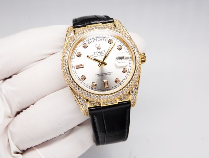 The first Datejust alligator belt series