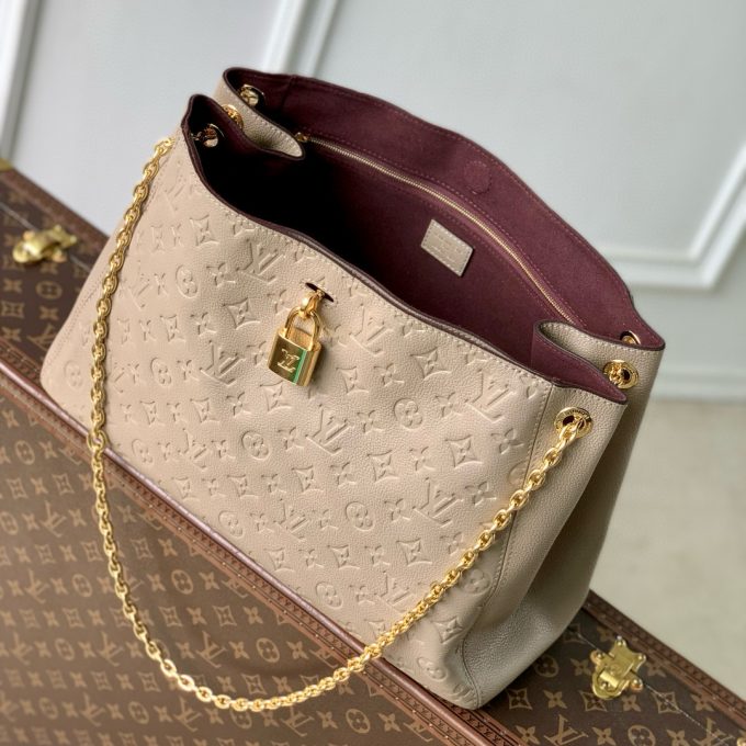 Medium Handbag