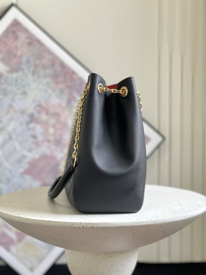 Medium Handbag