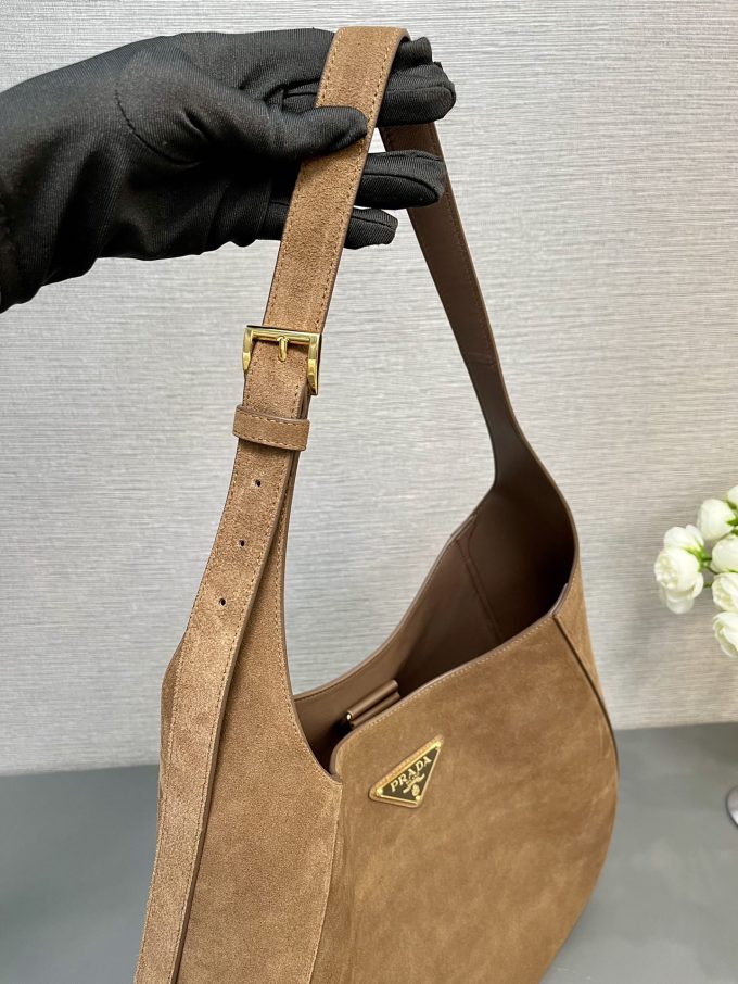 Brushed Leather Oversized 🎉