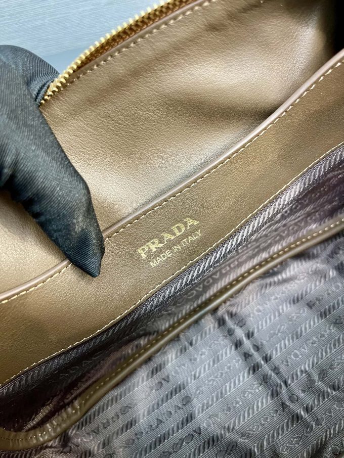 (Frosted Leather) New