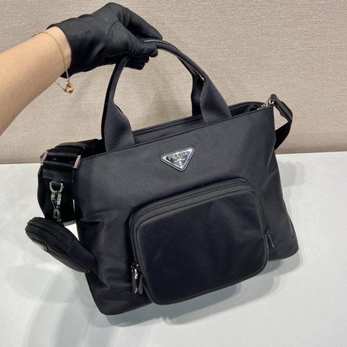 New three-in-one tote bag