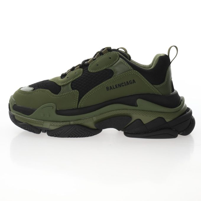 【 Balenciaga 】