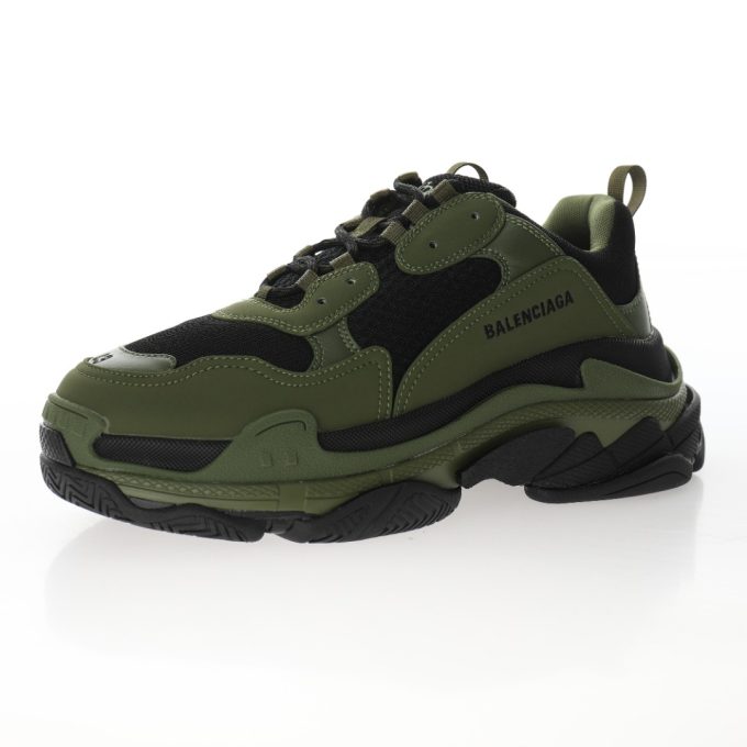 【 Balenciaga 】