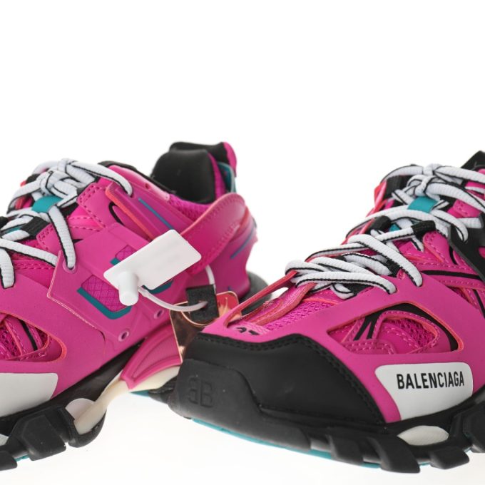 【 Balenciaga 】