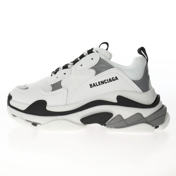 【 Balenciaga 】