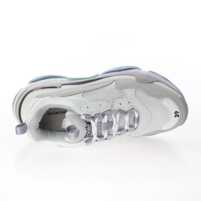 【 Balenciaga 】