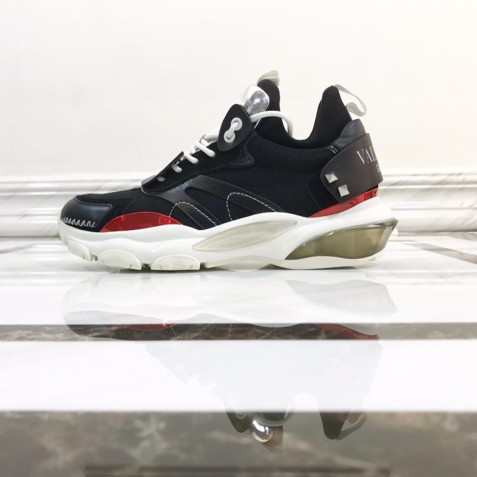 【 Valentino 】