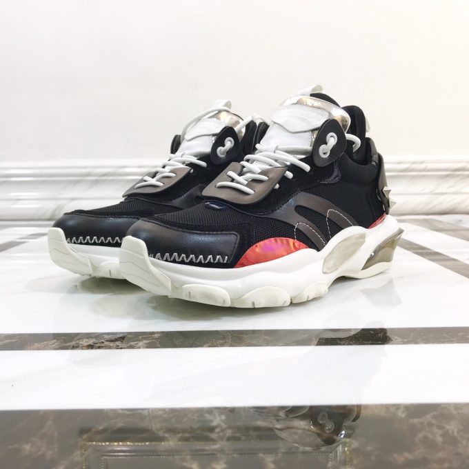 【 Valentino 】