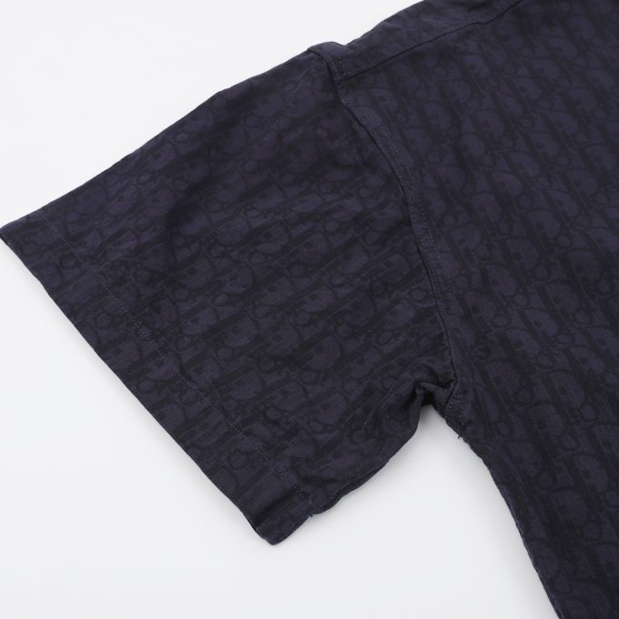 Navy blue jacquard lapel denim shirt with short sleeves