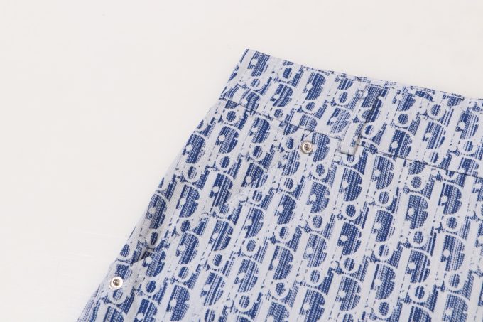 Light blue jacquard denim shorts