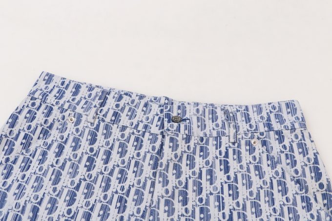 Light blue jacquard denim shorts