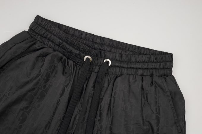 Oblique printed drawstring shorts