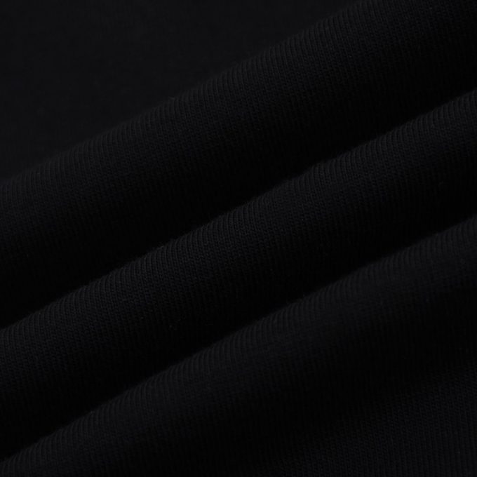 A short sleeve with G letter print for the Year of the Snake