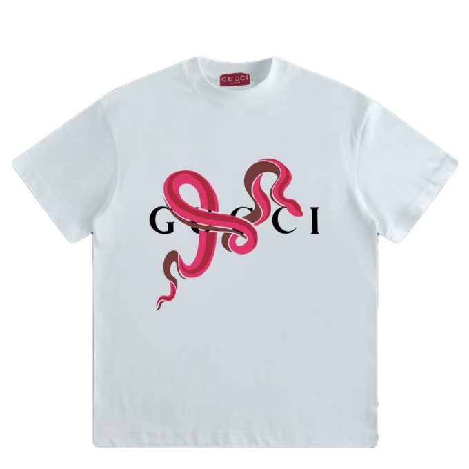 A short sleeve with G letter print for the Year of the Snake